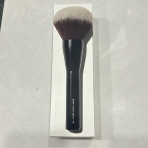 Beauty Pie All-Over Face Large Brush